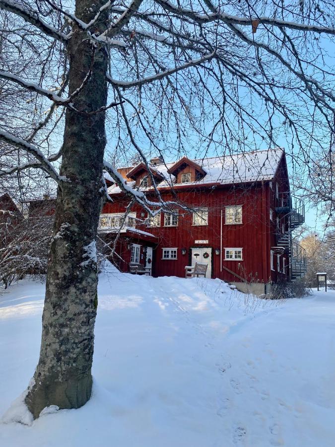 Apertins Hotell Kil Exterior foto