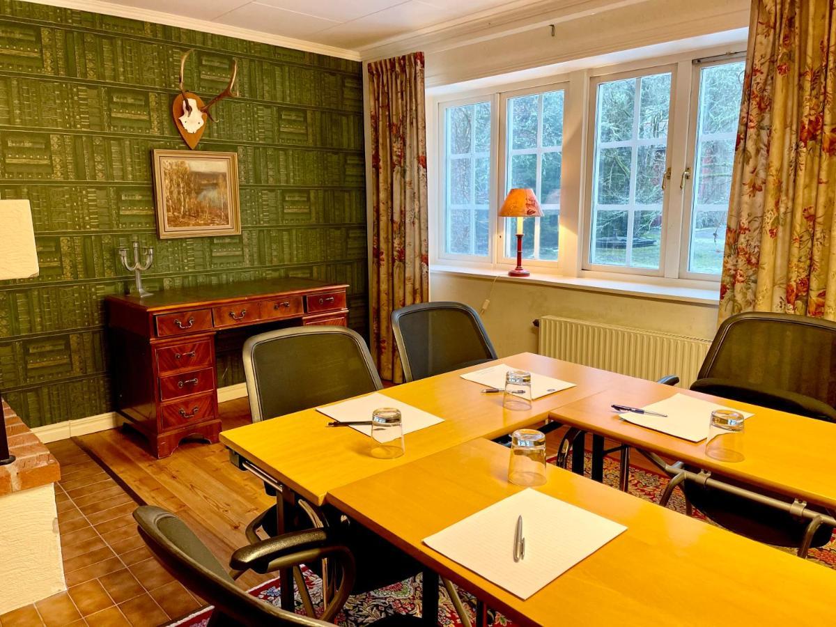 Apertins Hotell Kil Exterior foto